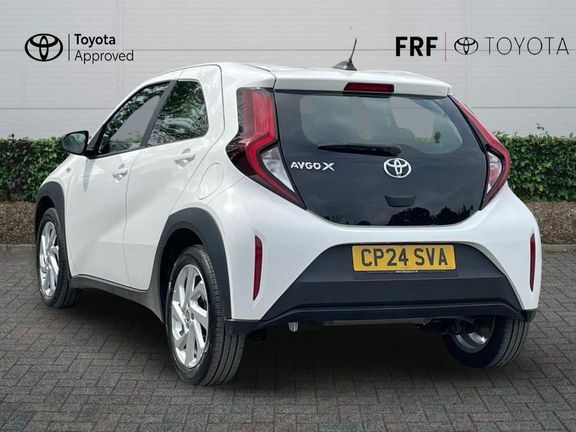 Toyota Aygo X Pure Automatic CP24SVA White #4