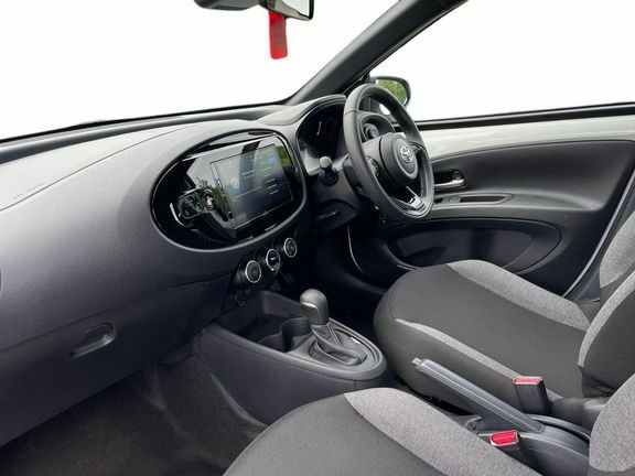 Toyota Aygo X Pure Automatic CP24SVA White #5