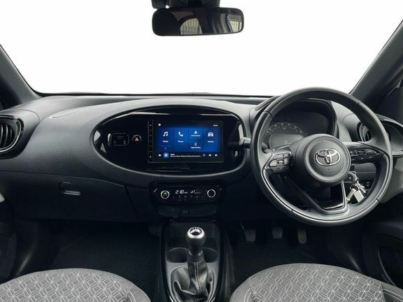 Toyota Aygo X Edge CP24ULU White #6