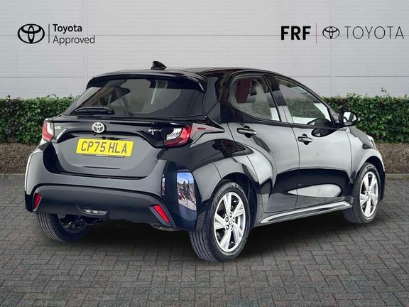 Toyota Yaris Icon Black #2