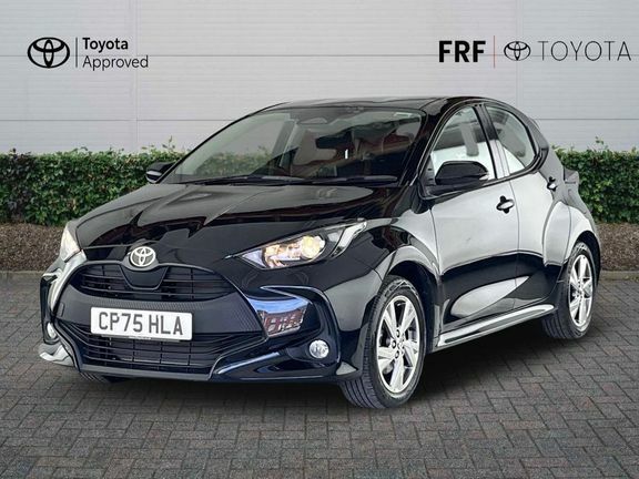Toyota Yaris Icon Black #3