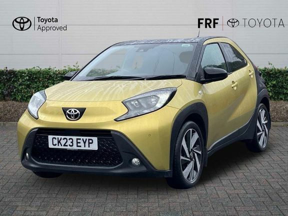 Toyota Aygo X Edge Parking Pack CK23EYP Gold #3