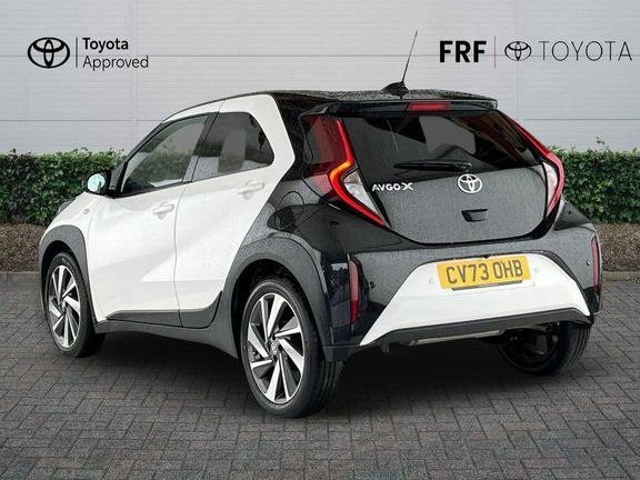 Toyota Aygo X Edge Parking Pack CV73OHB White #4