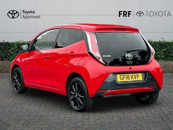 Toyota Aygo X X-style X-shift GF18KVP Red #4