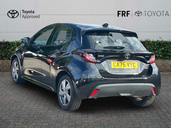 Toyota Yaris Icon Black #4