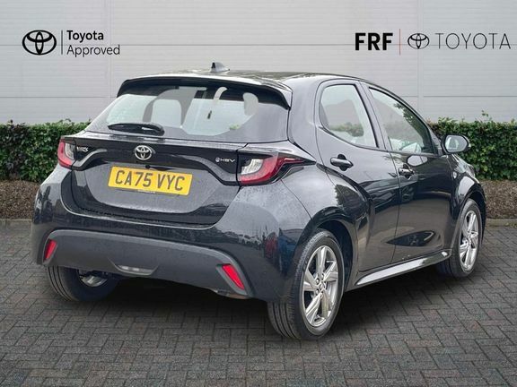 Toyota Yaris Icon Black #2