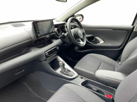 Toyota Yaris Design Silver #5