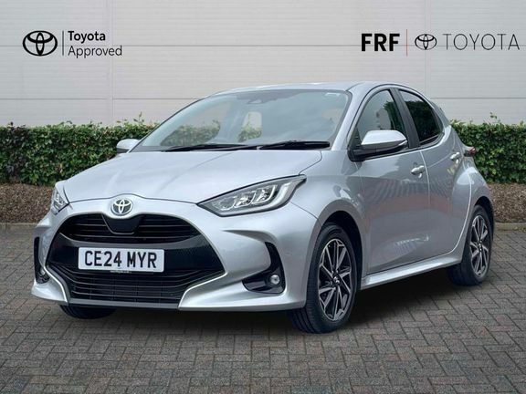 Toyota Yaris Design CE24MYR Silver #3