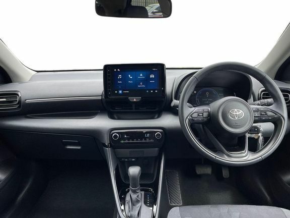 Toyota Yaris Design Safety Pack Green #6