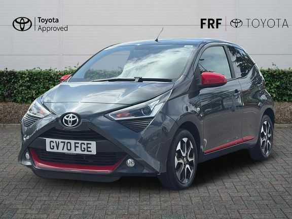 Toyota Aygo X X-trend M Grey #3