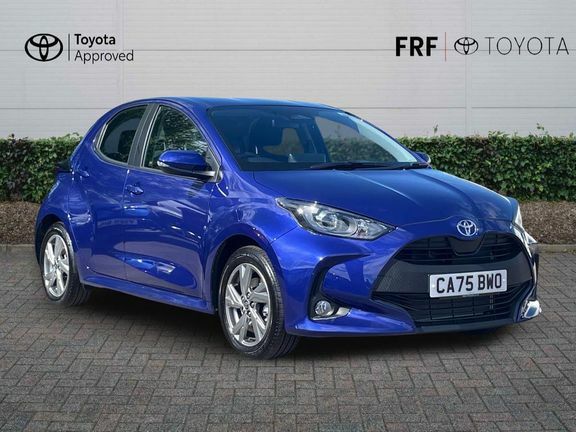 Toyota Yaris Icon Blue