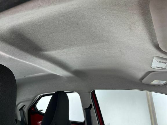 Toyota Aygo 1L X-play Red #19