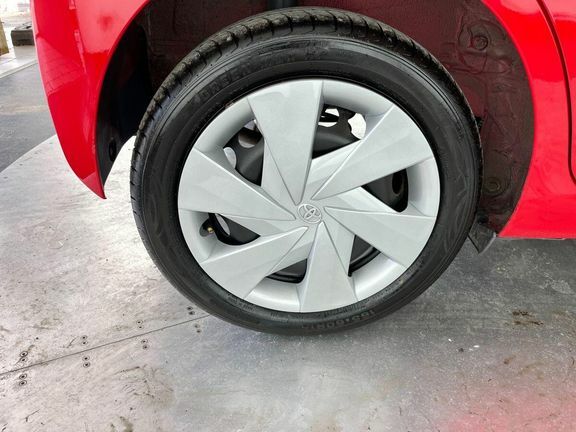 Toyota Aygo 1L X-play Red #25