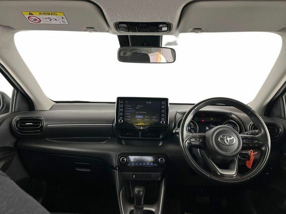 Toyota Yaris Design 1.5 Hybrid Grey #6