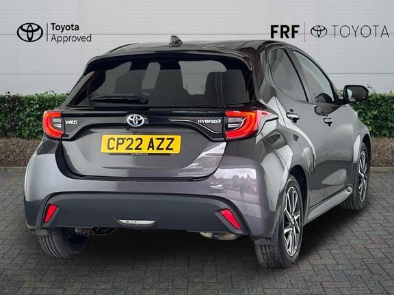 Toyota Yaris Design 1.5 Hybrid Grey #2