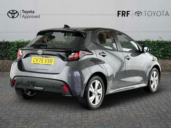 Toyota Yaris Icon Grey