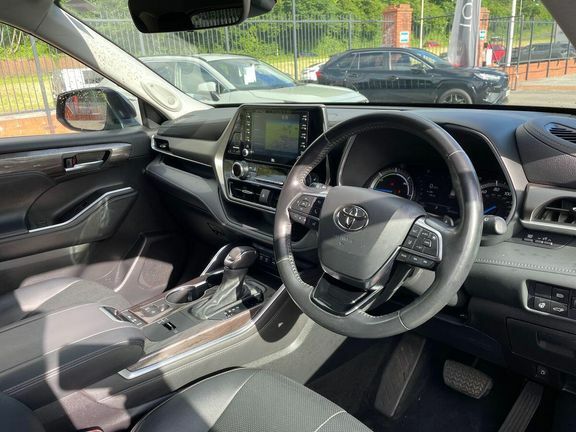Toyota Highlander Excel Premium #11