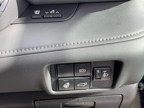 Toyota Highlander Excel Premium #27