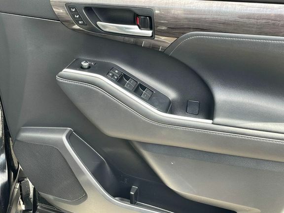 Toyota Highlander Excel Premium #30