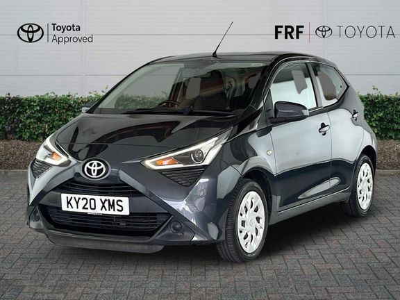 Toyota Aygo X X-play M Grey #3