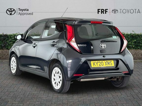 Toyota Aygo X X-play M Grey #4