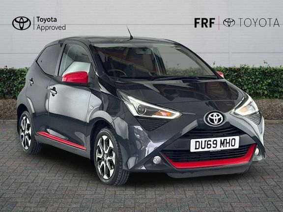 Toyota Aygo X X-trend M Grey