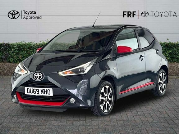 Toyota Aygo X X-trend M Grey #3