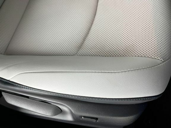 Toyota Prius 1.8 Vvti Active Cvt White #17