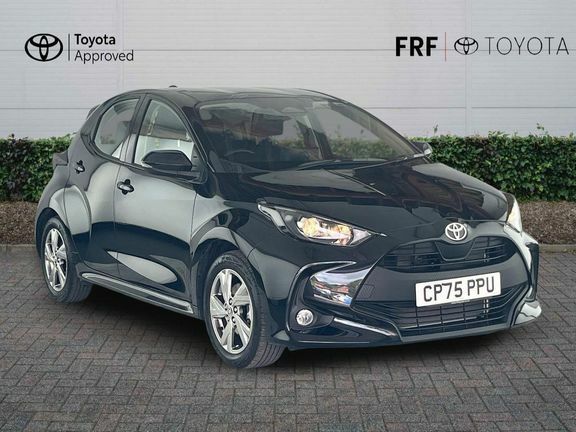 Toyota Yaris Icon Black