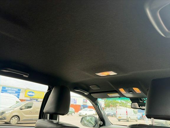 Toyota HILUX Invincible X Brown #19