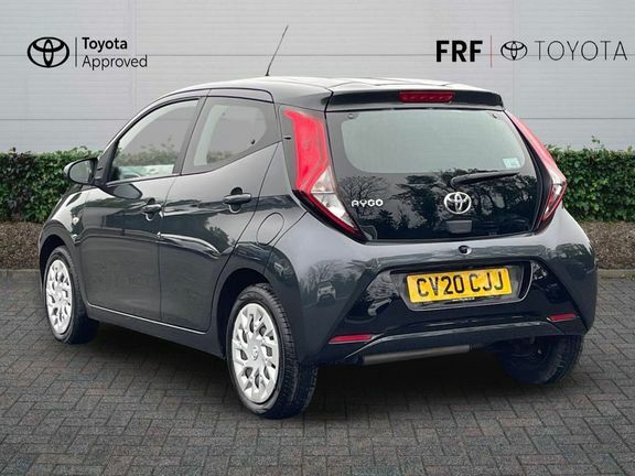 Toyota Aygo X X-play M Grey #4