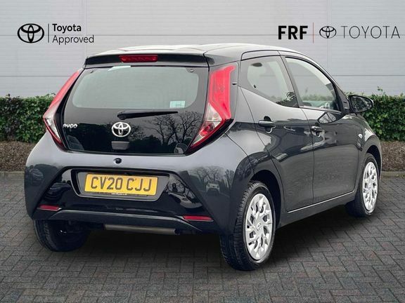 Toyota Aygo X X-play M Grey #2