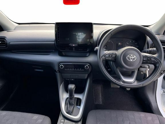 Toyota Yaris Icon MH74AKX White #6