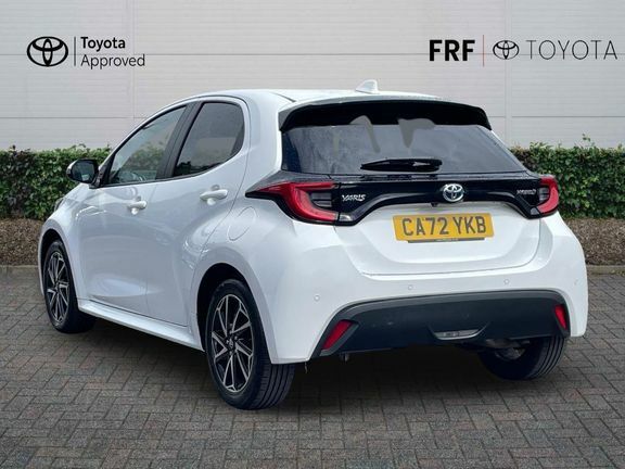 Toyota Yaris Design White #4