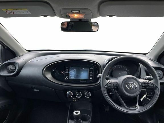 Toyota Aygo X Pure Manual Silver #6