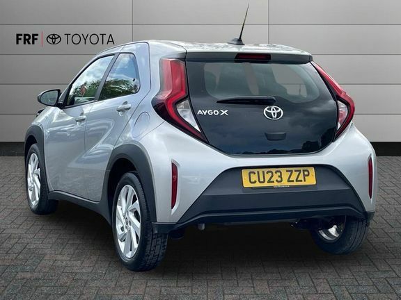 Toyota Aygo X Pure Manual Silver #4