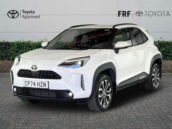 Toyota Yaris Cross Design Fwd Safety Pack White #3
