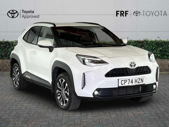 Toyota Yaris Cross Design Fwd Safety Pack White