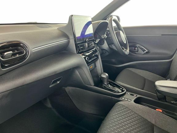 Toyota Yaris Cross Design Fwd Safety Pack Blue #5