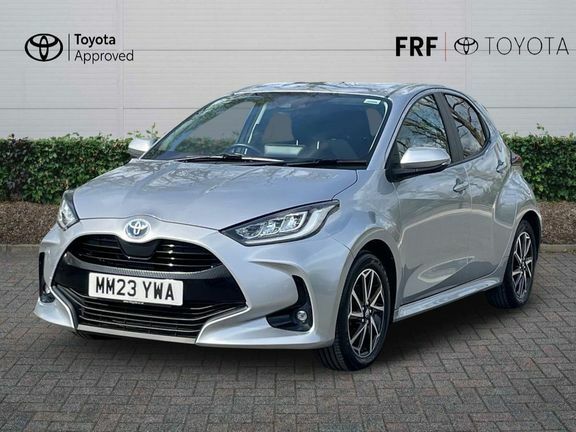 Toyota Yaris Design Silver #3