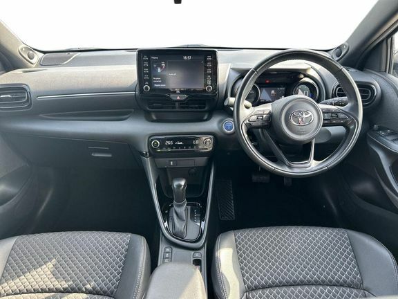 Toyota Yaris Yaris Dynamic 1.5 Hybrid Silver #6