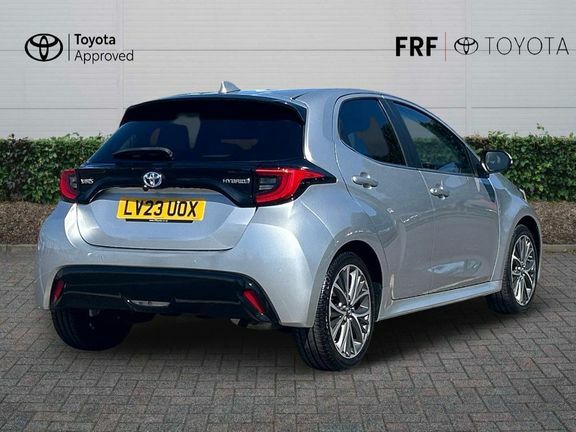 Toyota Yaris Excel Silver #2