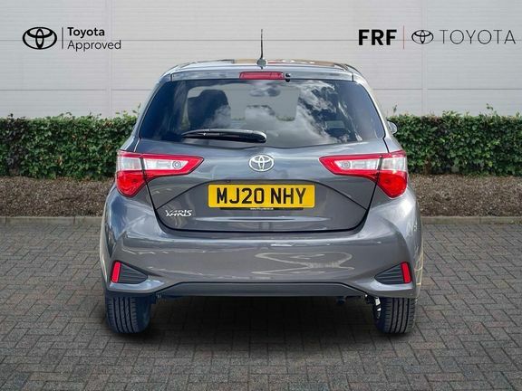 Toyota Yaris 1.5 Vvt-h Excel E-cvt Euro 6 Ss Silver #26
