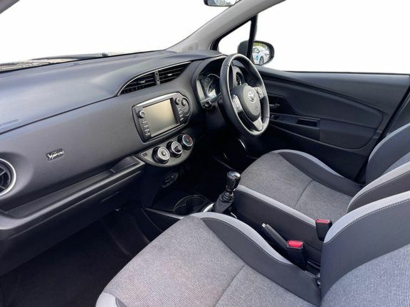 Toyota Yaris Y20 1.5 M Grey #5