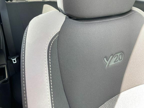 Toyota Yaris 1.5 Vvt-h Excel E-cvt Euro 6 Ss Silver #17