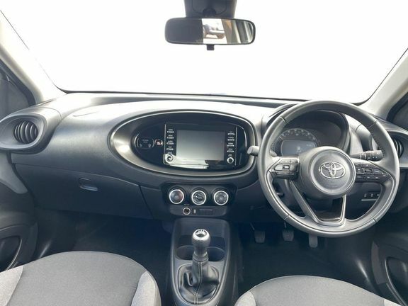 Toyota Aygo X Pure Manual Silver #6