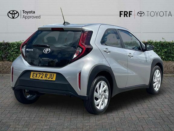 Toyota Aygo X Pure Manual Silver #2
