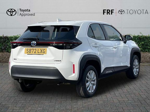 Toyota Yaris Cross Icon Fwd SB72LXG White #2