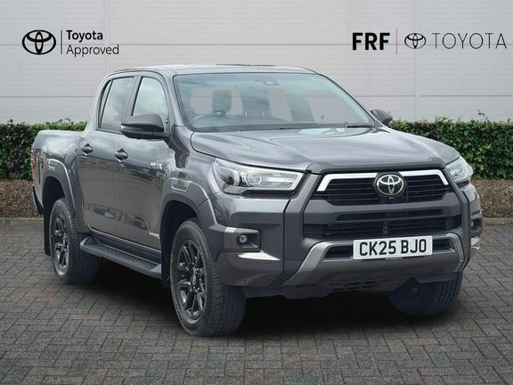 Toyota HILUX Invincible X Dc 2.8 Hybrid 48V Grey