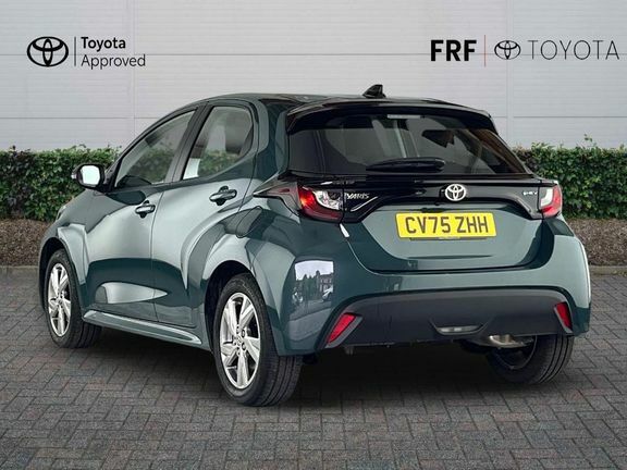Toyota Yaris Icon Green #4